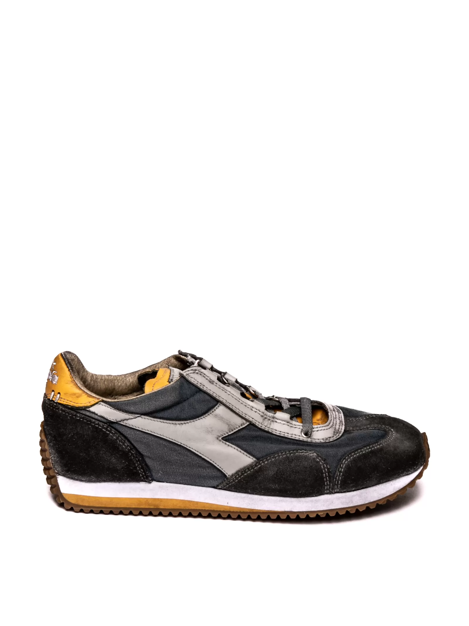 Cheap DIADORA Sneakers